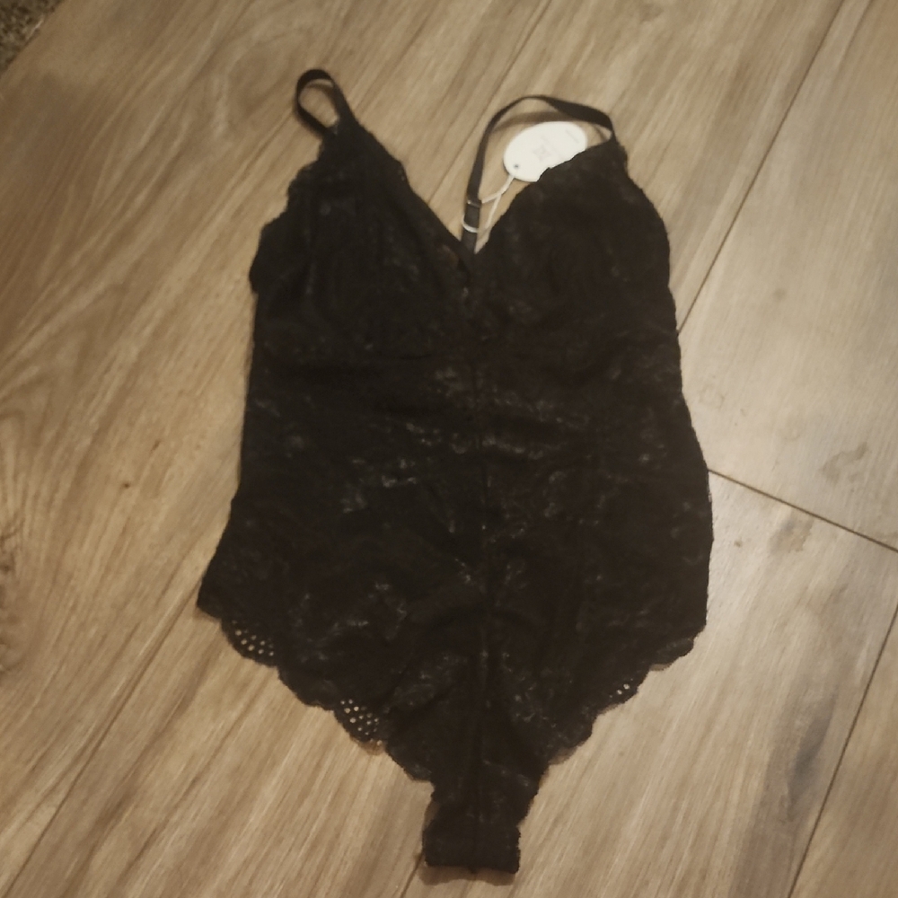 Elegant Black Lace Bodysuit (NWT)